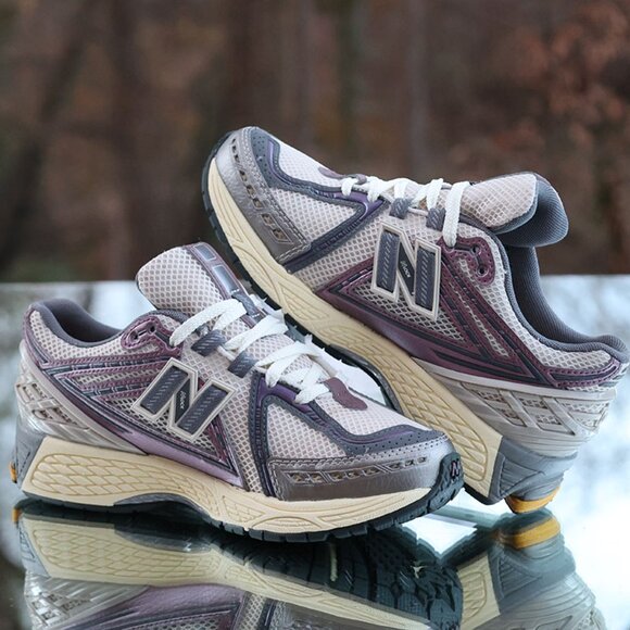 New Balance 1906R Licorice - Picture 8 of 13